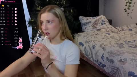 Snapshot of chloe_guidry chatting on December 2024 09:27:02 AM Arianaa Mourrr online show from December 2024 09:27:02 AM