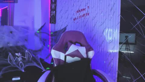 chloe_jacksonn online show from October 2025 11:49:01 PM