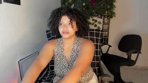 chloe_kisses online show from October 2025 11:42:01 AM