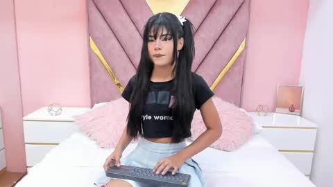 Chloe online show from March 2026 11:29:02 AM