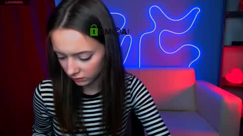 chloe_ley online show from March 2026 02:21:01 PM