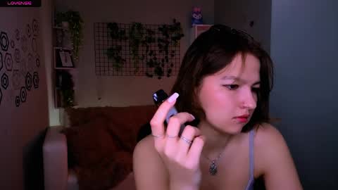 chloe_ley online show from May 2026 09:04:01 AM