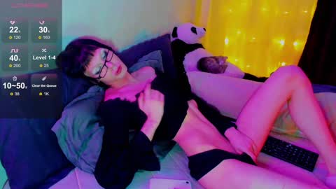 Snapshot of chloe_lorelai chatting on January 2025 04:45:01 PM Chloe-Lorelei online show from January 2025 04:45:01 PM