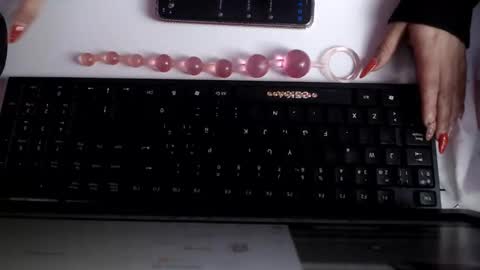 chloe_smith5 online show from September 2025 02:29:02 PM