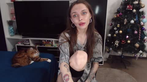 Snapshot of chloe_sunny chatting on December 2024 08:38:02 PM Chloe online show from December 2024 08:38:02 PM