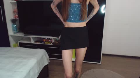 Snapshot of chloe_sunny chatting on January 2025 01:41:01 PM Chloe online show from January 2025 01:41:01 PM