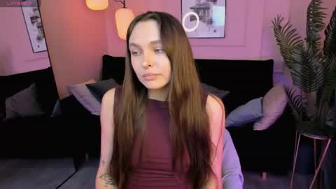 Snapshot of chloe_sunny chatting on July 2026 02:11:01 PM Chloe online show from July 2026 02:11:01 PM