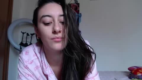 Snapshot of chloe_vahos chatting on March 2026 07:06:01 PM Chloe online show from March 2026 07:06:01 PM