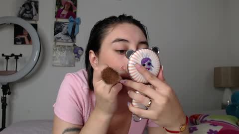 Snapshot of chloe_vahos chatting on March 2026 09:59:02 PM Chloe online show from March 2026 09:59:02 PM