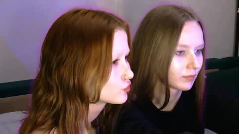 Snapshot of chloe_wifey chatting on April 2026 08:06:02 PM chloe wifey online show from April 2026 08:06:02 PM