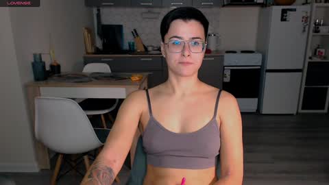 Eva and Sandra online show from December 2024 07:14:02 PM