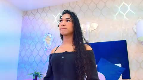 Chloe  online show from February 2026 12:09:02 PM