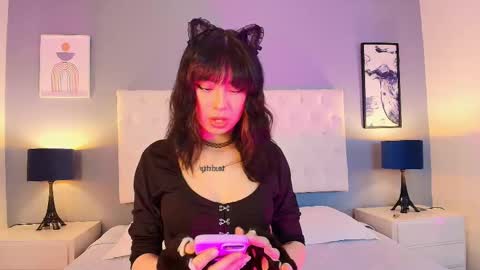 chloeesky online show from October 2025 01:41:02 PM
