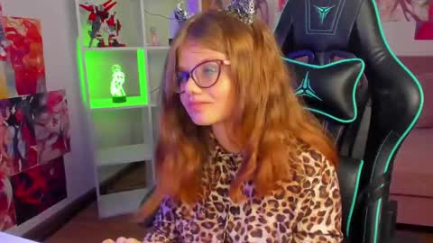 ChloeHalses online show from April 2026 05:06:02 PM