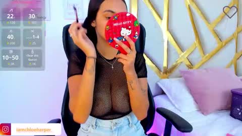 Snapshot of chloeharper_ chatting on September 2025 06:40:01 PM  Chloe Harper  online show from September 2025 06:40:01 PM