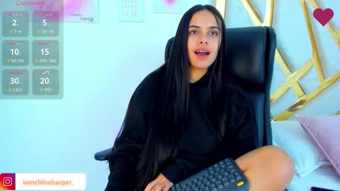 Snapshot of chloeharper_ chatting on September 2025 12:21:02 PM  Chloe Harper  online show from September 2025 12:21:02 PM
