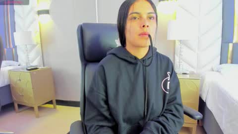  Chloe Harper  online show from January 2026 11:34:01 AM