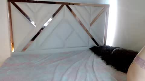 Snapshot of chloejohnsoon chatting on February 2025 04:28:01 PM Chloe online show from February 2025 04:28:01 PM