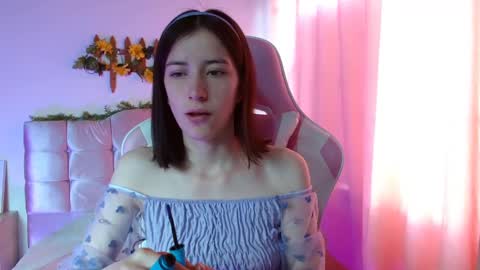 Snapshot of chloejohnsoon chatting on February 2025 01:06:01 PM Chloe online show from February 2025 01:06:01 PM