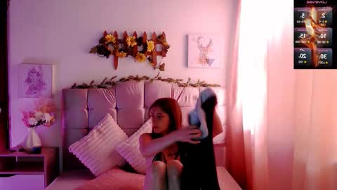 Snapshot of chloejohnsoon chatting on September 2025 02:27:01 PM Chloe online show from September 2025 02:27:01 PM