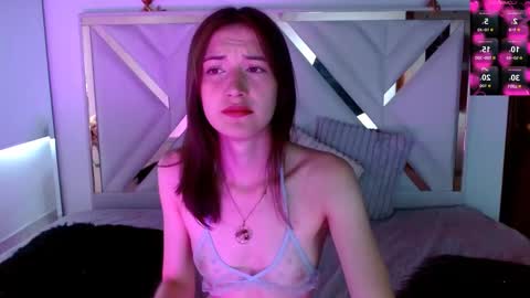 Snapshot of chloejohnsoon chatting on September 2025 01:45:02 PM Chloe online show from September 2025 01:45:02 PM