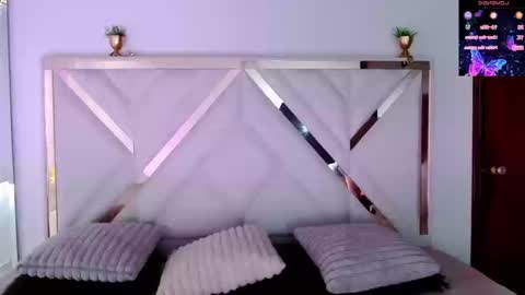 Snapshot of chloejohnsoon chatting on September 2025 02:10:01 PM Chloe online show from September 2025 02:10:01 PM