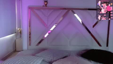 Snapshot of chloejohnsoon chatting on November 2025 08:49:01 PM Chloe online show from November 2025 08:49:01 PM