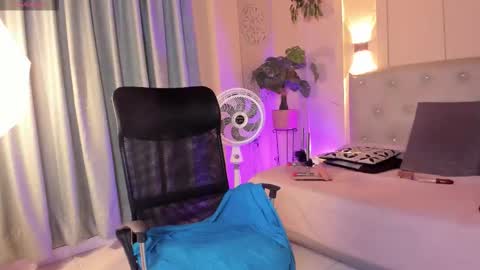 Snapshot of chloerossee chatting on March 2026 01:16:02 AM Chloe rosse online show from March 2026 01:16:02 AM