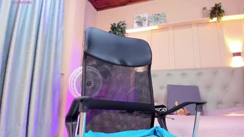 Snapshot of chloerossee chatting on April 2026 01:28:02 AM Chloe rosse online show from April 2026 01:28:02 AM