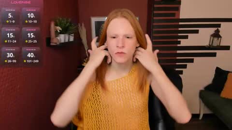 Chloe online show from October 2025 09:55:02 AM