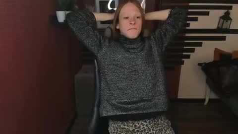 Chloe online show from November 2025 01:36:02 PM