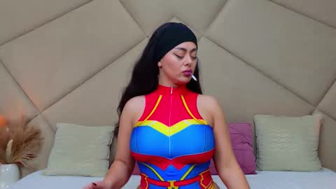 Snapshot of chloevee chatting on October 2025 06:03:02 AM Chloe Vee online show from October 2025 06:03:02 AM