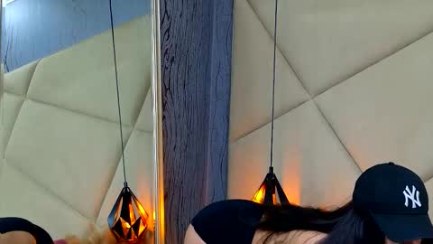 Snapshot of chloevee chatting on November 2025 06:16:02 AM Chloe Vee online show from November 2025 06:16:02 AM