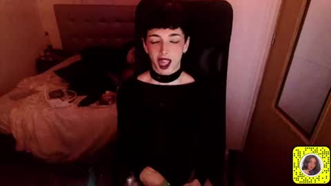 chloevenommm online show from July 2026 04:25:01 AM