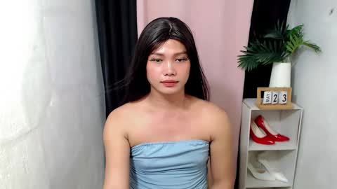 Snapshot of chloiedelight14 chatting on May 2026 02:32:01 PM chloiedelight14 online show from May 2026 02:32:01 PM