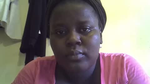 Snapshot of choclate_goddess chatting on April 2026 12:06:02 PM Paula online show from April 2026 12:06:02 PM