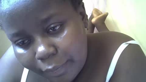 Snapshot of choclate_goddess chatting on April 2026 06:18:01 AM Paula online show from April 2026 06:18:01 AM