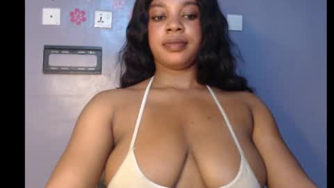 Snapshot of choco_chocox chatting on March 2025 01:35:02 PM ESTHER online show from March 2025 01:35:02 PM