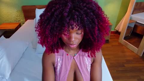 Camila Love online show from October 2025 01:30:02 PM
