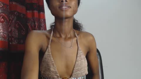 choco_petitqueen online show from December 2024 07:11:01 PM