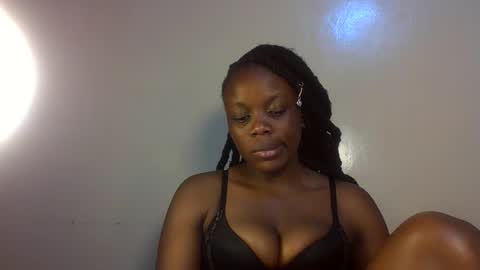 Snapshot of choco_vellvet chatting on May 2026 09:31:02 PM sly online show from May 2026 09:31:02 PM