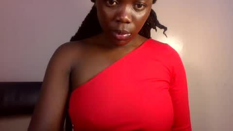 Snapshot of choco_vellvet chatting on June 2026 07:39:02 PM sly online show from June 2026 07:39:02 PM