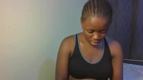 Snapshot of choco_velvet chatting on April 2026 08:47:01 PM Sly online show from April 2026 08:47:01 PM