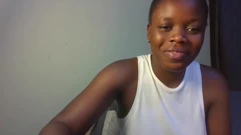 Snapshot of choco_velvet chatting on April 2026 08:53:01 AM Sly online show from April 2026 08:53:01 AM