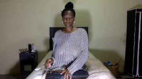 Snapshot of chocolate808 chatting on November 2025 02:33:02 AM Exotic Chocolate online show from November 2025 02:33:02 AM