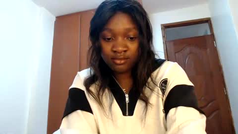 Snapshot of chocolate_desiree chatting on June 2026 05:16:02 AM Lofti online show from June 2026 05:16:02 AM