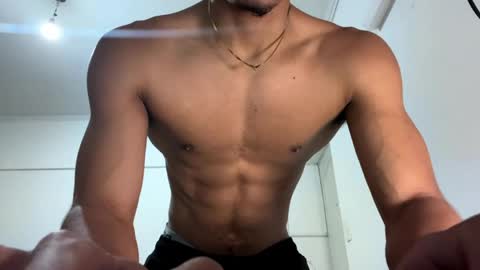 Snapshot of chocolate_sex436778 chatting on May 2026 09:24:01 PM thiango online show from May 2026 09:24:01 PM