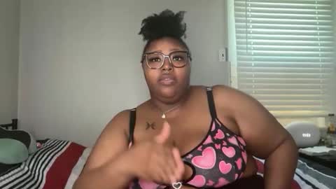 Snapshot of chocolatebunnyxx69 chatting on April 2026 03:59:01 PM Melina online show from April 2026 03:59:01 PM