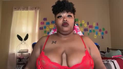 Snapshot of chocolatebunnyxx69 chatting on May 2026 07:32:02 PM Melina online show from May 2026 07:32:02 PM