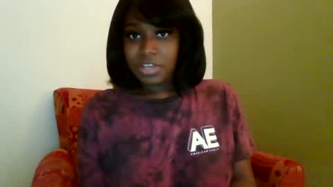Snapshot of chocolatemilkmilf chatting on May 2026 04:03:01 PM ChocolateMilkMilf online show from May 2026 04:03:01 PM